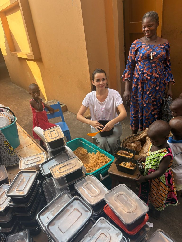 Construcción de un centro de formación de mujeres - 2
